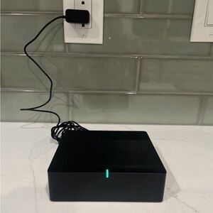 Sonos Black Wireless Bridge with Teal LED Indicator